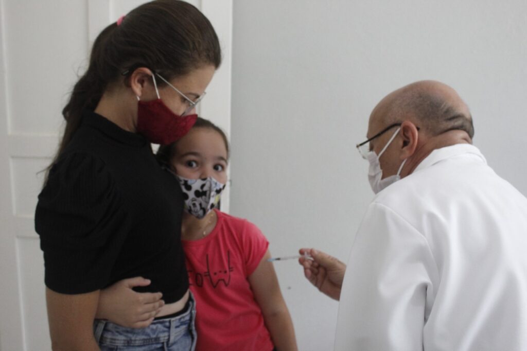 Secretaria de Saúde de São Bento já vacinou 690 crianças contra a Covid – 19