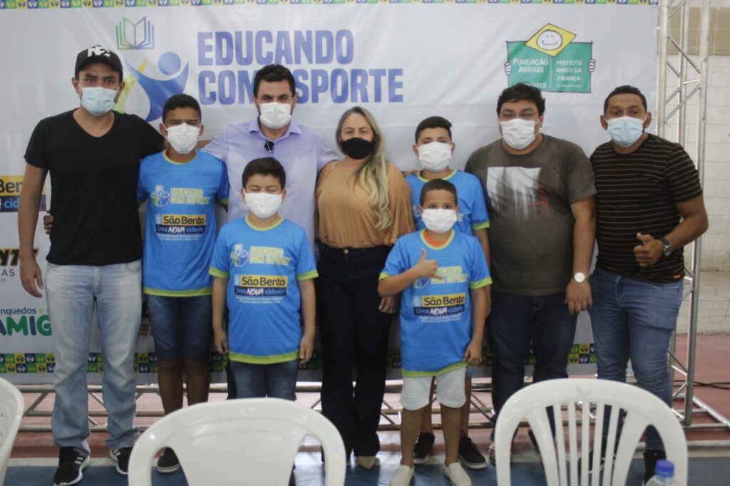 Prefeito de São Bento participa de Lançamento do Projeto Educando com Esporte