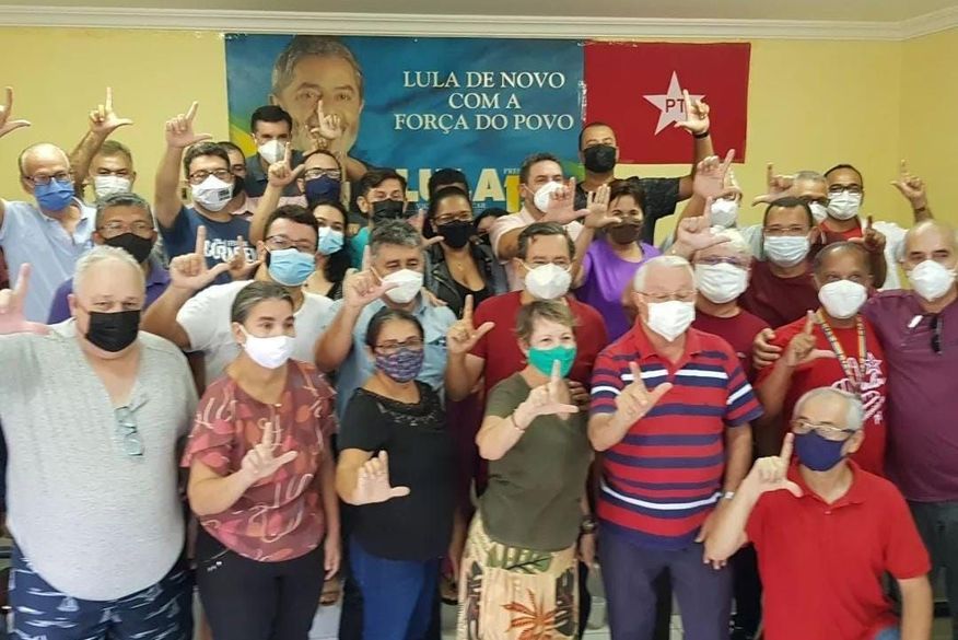 Ala do PT na Paraíba lança manifesto em favor do governador João Azevêdo para eleições de 2022; mais de 140 assinaram