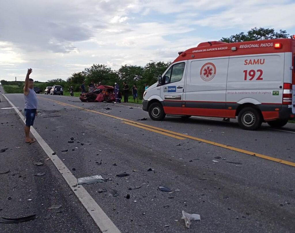 Acidente deixa três mortos e quatro feridos em trecho da BR-230 em Patos, no Sertão