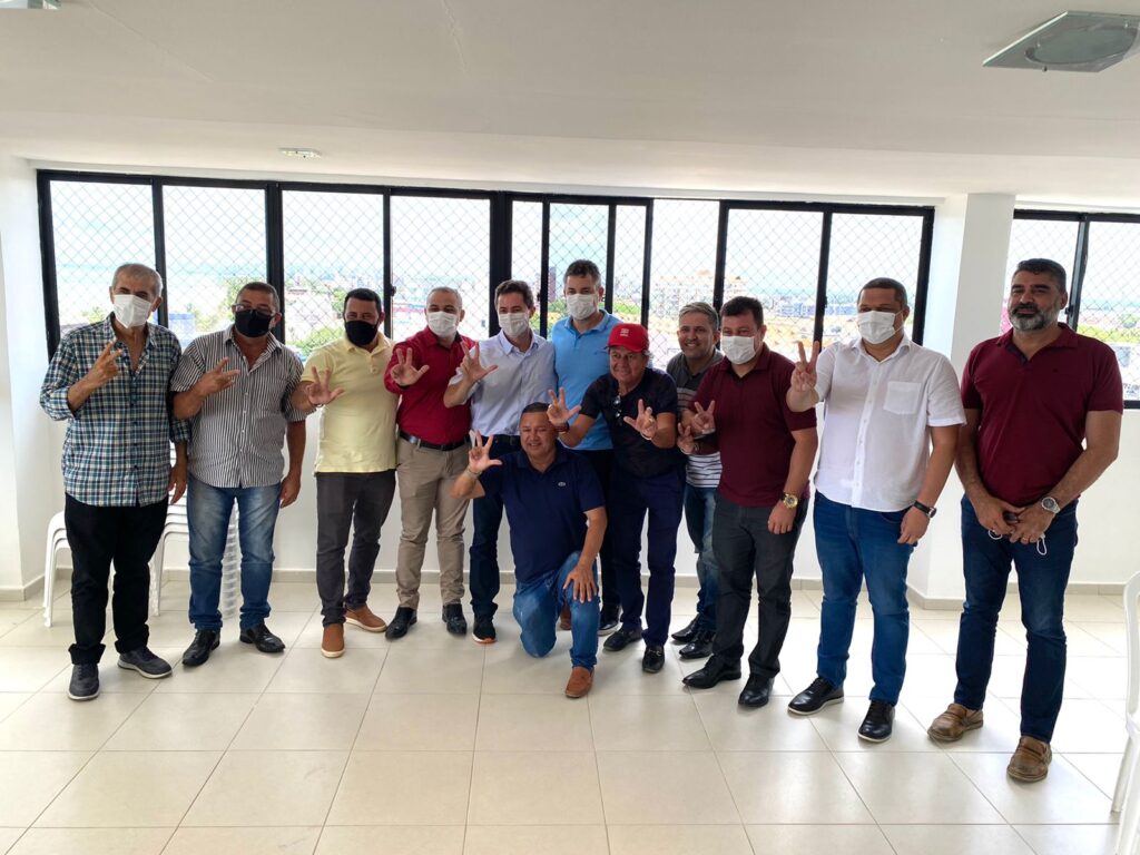 Pré-candidato a governador da Paraiba, Veneziano recebe o apoio do presidente da Câmara e de mais 10 vereadores de Cabedelo