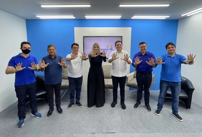 Tatiana Medeiros rompe com Veneziano Vital, deixa MDB e se filia ao Republicanos