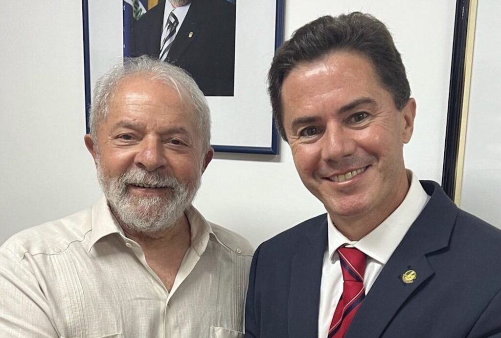 Antes do Jornal Nacional, Lula pede voto pra Veneziano