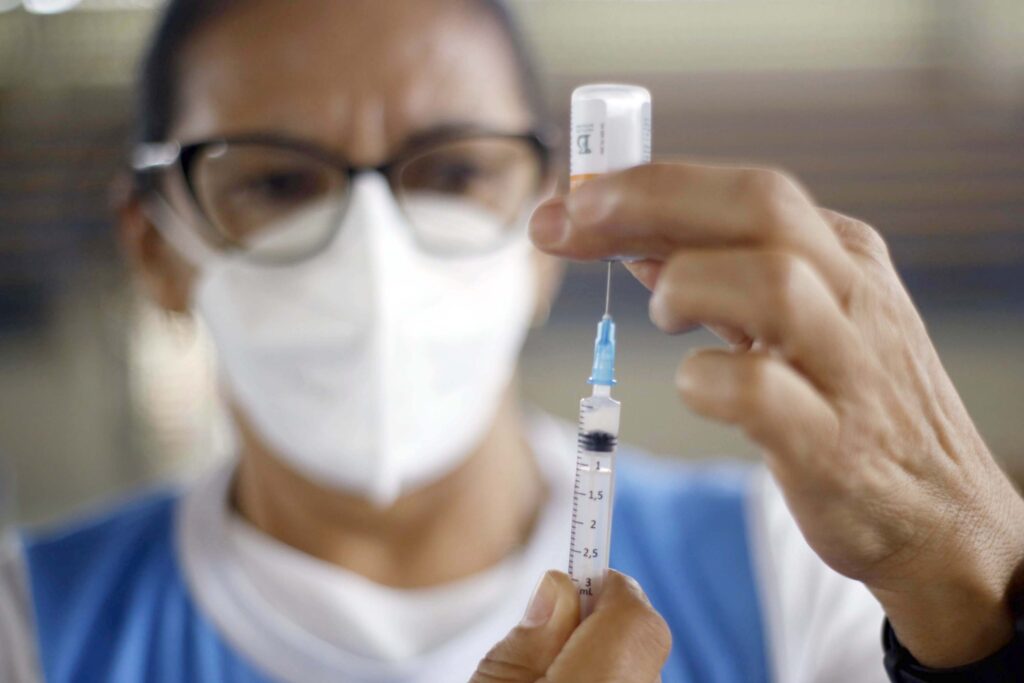 Covid-19: Mais de 1,5 milhão de paraibanos estão com doses de reforço em atraso