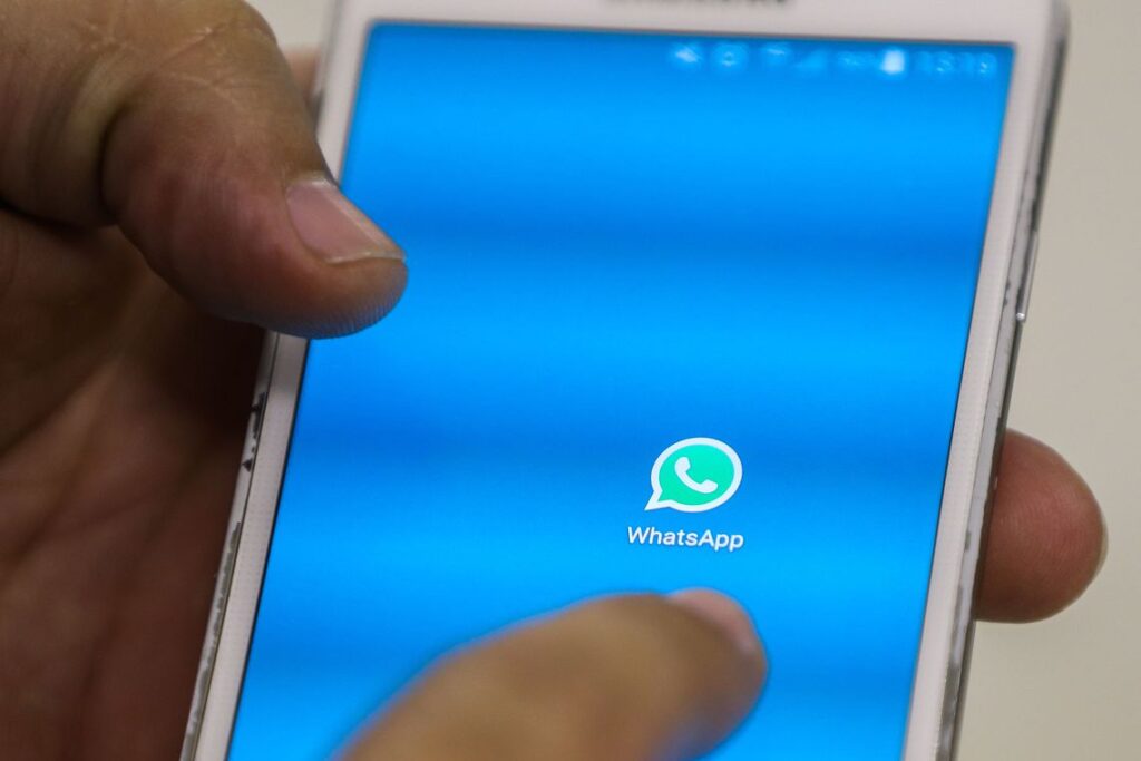 Polícia cumpre 12 mandados contra quadrilha suspeita de fraudar autoridades, políticos e empresários da Paraíba pelo WhatsApp
