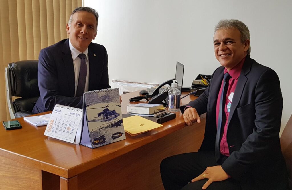 Aliado sinaliza desistência de Aguinaldo da disputa ao Senado e coloca João em situação delicada
