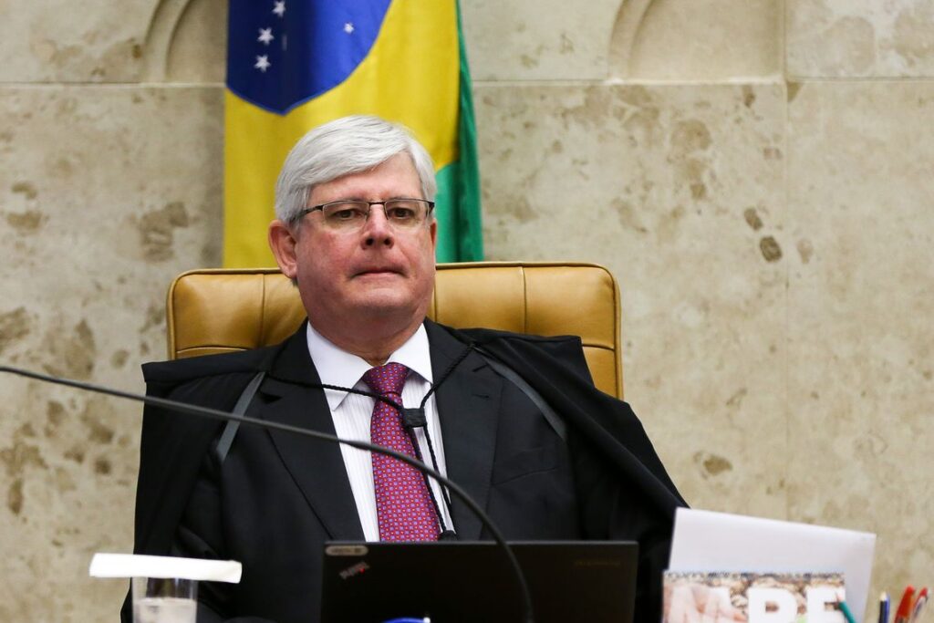 Podemos filia ex-PGR Rodrigo Janot após saída de Sergio Moro