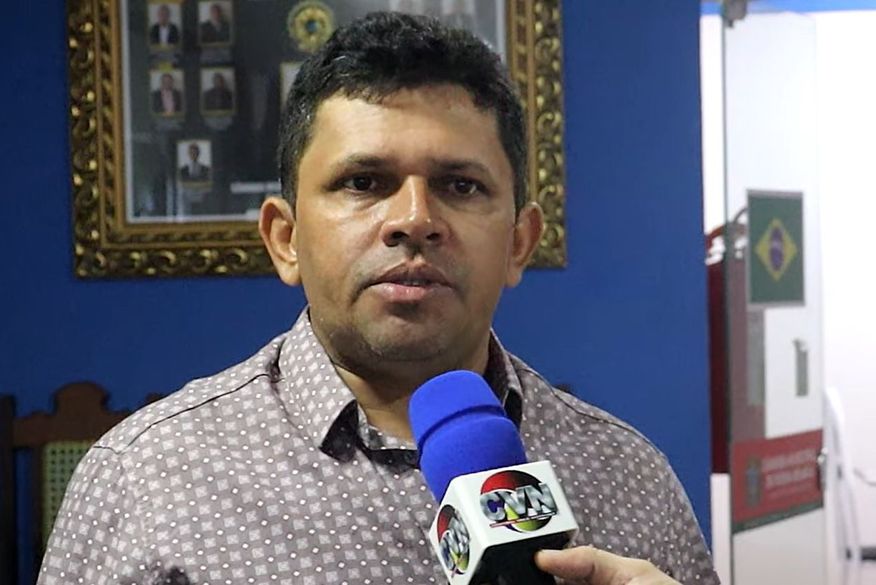 Em áudio vazado, presidente da Câmara de Pedra Branca revela esquema de desvios de recursos públicos: “tentando tirar esse dinheiro daqui”