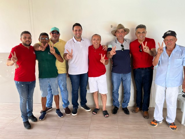 Vice-prefeito de Paulista e mais três vereadores declaram apoio a pré-candidatura de Márcio Roberto