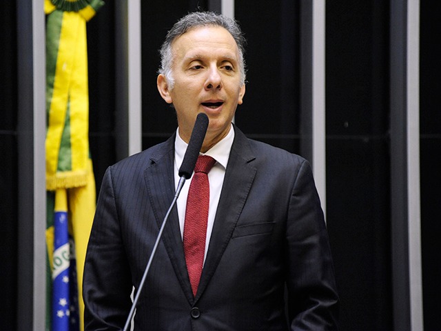 Conversas de Brasília: Aguinaldo avalia 3 saídas, inclusive aliança com Cunha Lima