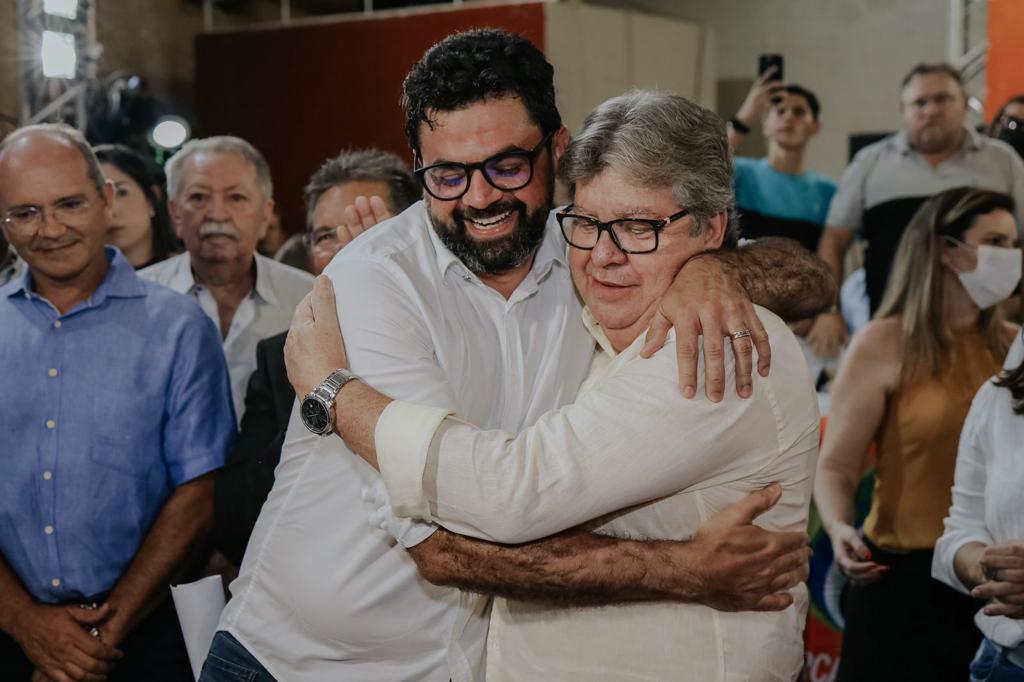 Prefeito Jarques Lúcio acompanha comitiva do governador João Azevêdo em visita à microrregião 89 e presencia anúncio de data para inauguração do Hospital de São Bento