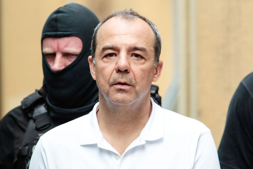 Cabral deve ser transferido de volta para Bangu depois de indícios de regalias em Unidade Prisional da Polícia Militar