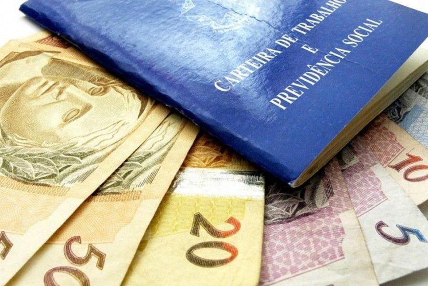 Paraíba paga primeira parcela do 13° salário aos servidores nesta sexta-feira
