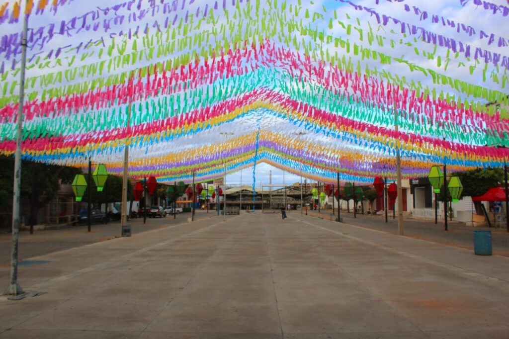 Prefeitura de São Bento proíbe o uso de garrafas de vidro e faz modificações no trânsito, durante o Arraiá Balançando a Rede 2022, que começa nesta quarta-feira (13)