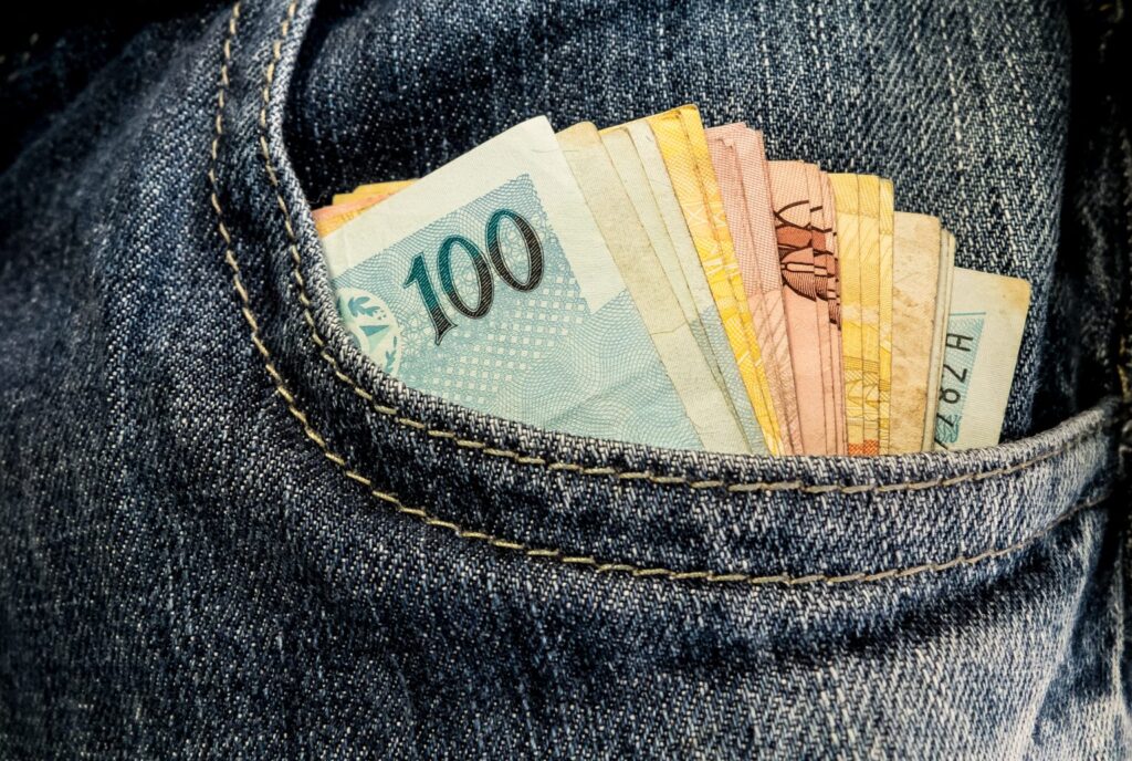 Paraíba tem pelo menos 65,4 mil famílias aguardando na fila de espera pelo Auxílio Brasil