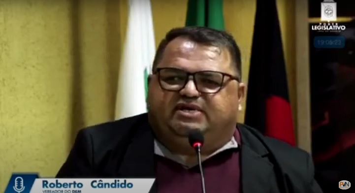 Vereador do Junco do Seridó, apresenta voto de repúdio à Polyana Dutra e diz que ela faz “política ultrapassada, perseguidora e mesquinha”; Veja vídeo
