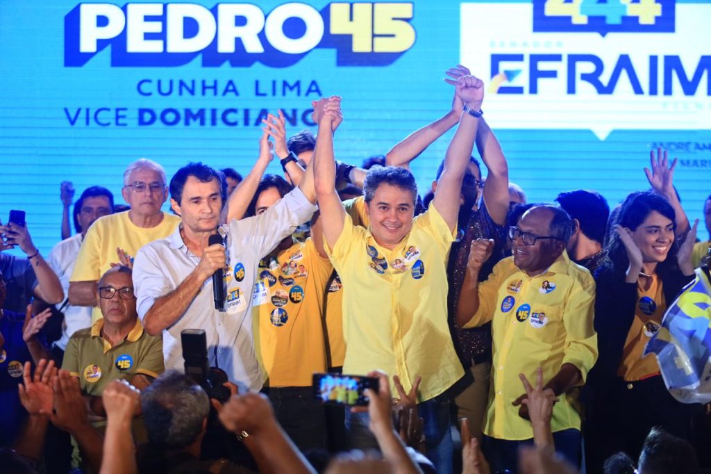 Efraim participa de evento em Campina Grande e afirma: “Minha parceria é com a população”