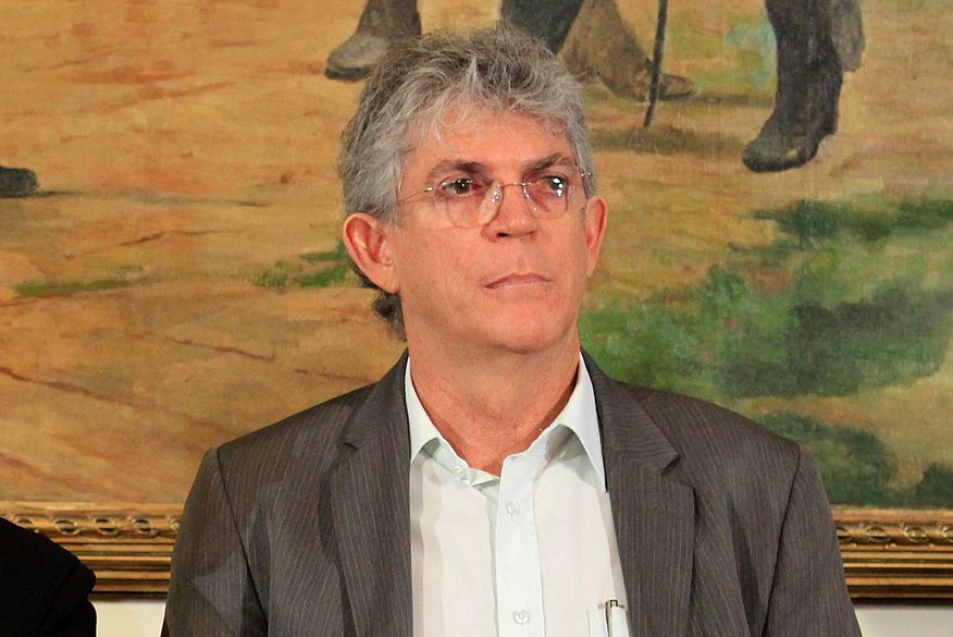 TRE-PB nega embargos de declaração de Ricardo Coutinho, por unanimidade, e mantém petista inelegível
