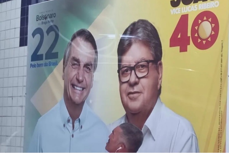 Governador diz que comitê ‘João/Bolsonaro’ foi montado sem seu conhecimento, porém sua coligação consta no material rodado
