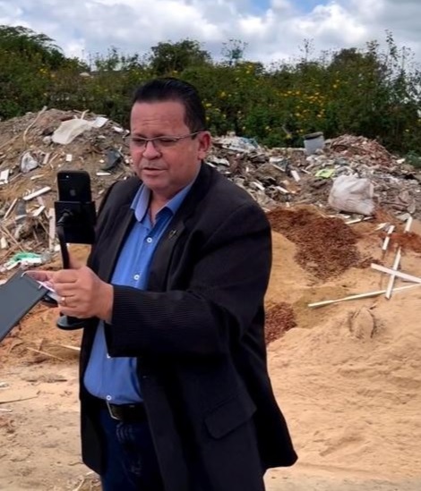 Vereador denuncia Crime Ambiental que coloca em risco a saúde das crianças que estudam em Escola Municipal