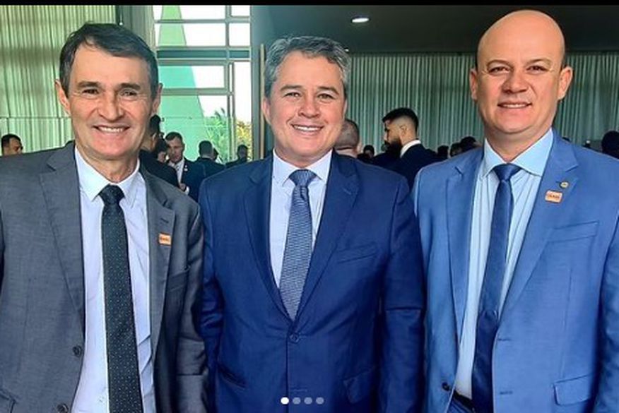 Romero, Efraim e Cabo Gilberto se reúnem com Bolsonaro em Brasília e cobram obras na Paraíba