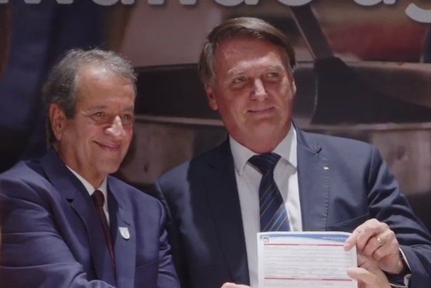 PL convida Bolsonaro para presidência de honra da sigla