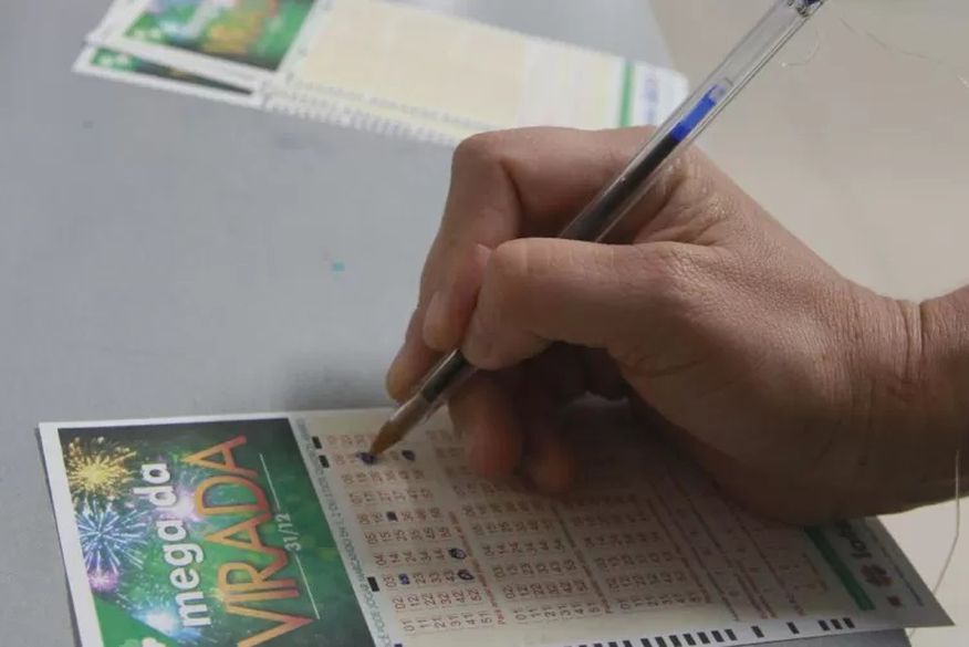 Mega da Virada vai sortear R$ 450 milhões; apostas começam em 16 de novembro