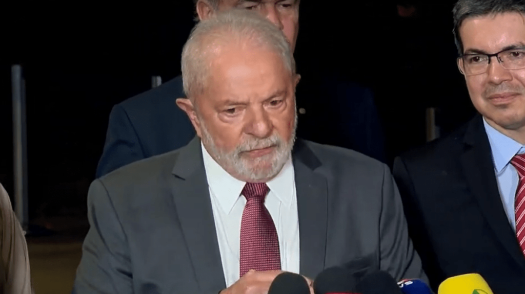 De olho em outra pasta, ala do PSB quer que partido recuse ministério oferecido por Lula