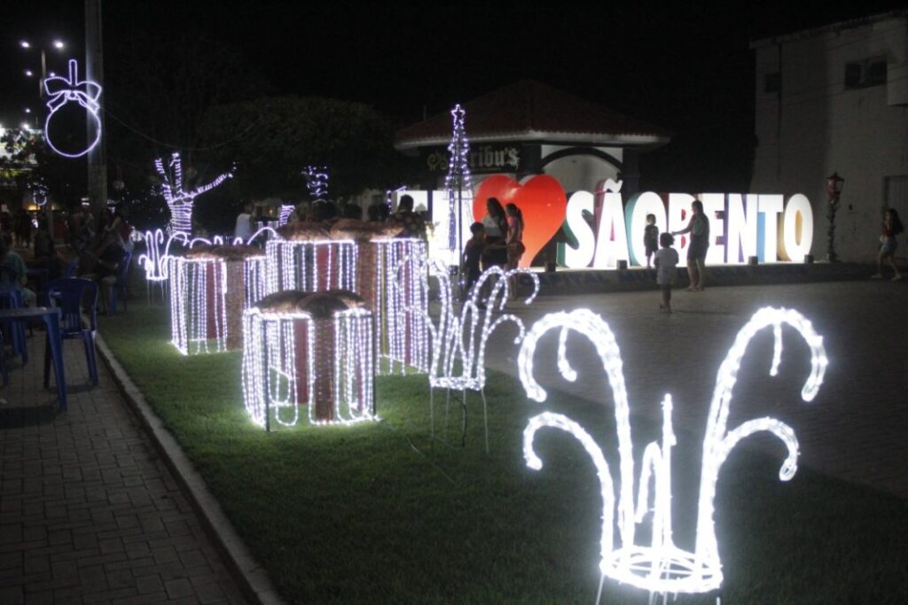 Prefeitura de São Bento abre, oficialmente, o Natal Iluminado 2022