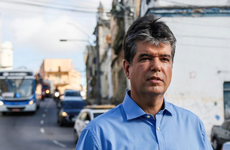 Ruy abre mão do auxílio mudança e doa recursos para entidades sociais