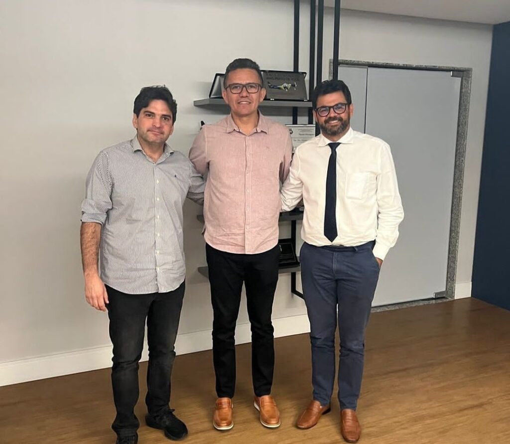 Prefeito de São Bento se reúne com o novo Secretário de Educação da Paraíba, em João Pessoa