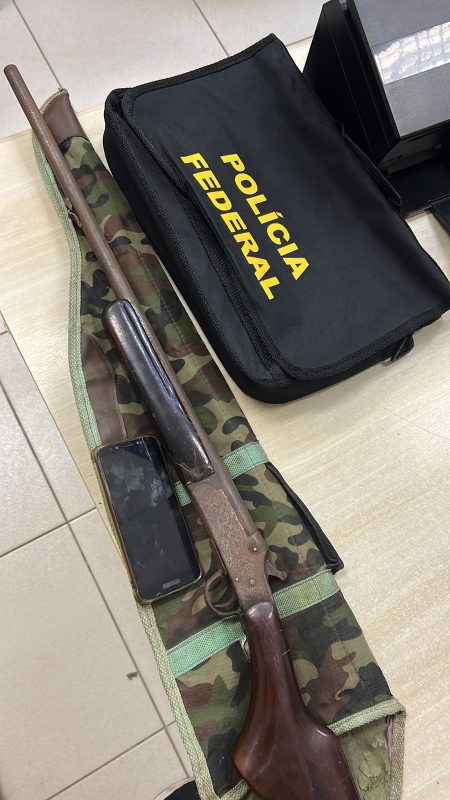 Polícia Federal prende homem com pornografia infantil em Serra Redonda