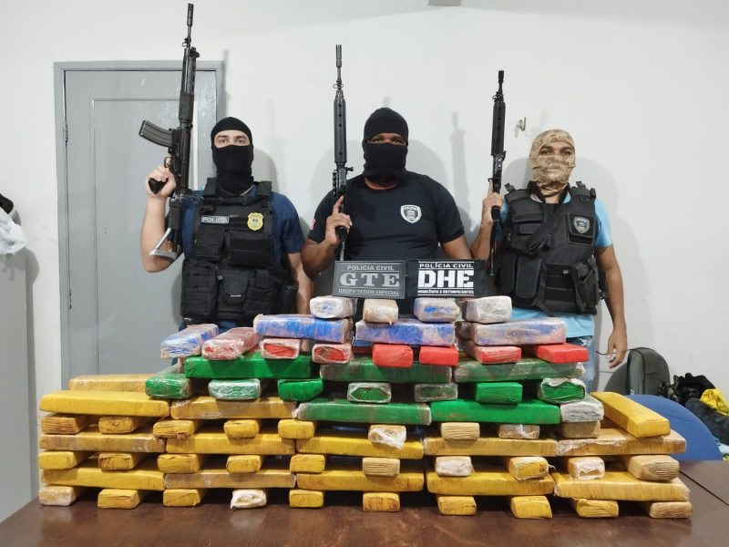 Polícia Civil apreende 100 kg de maconha enviados de São Paulo para abastecer Sertão