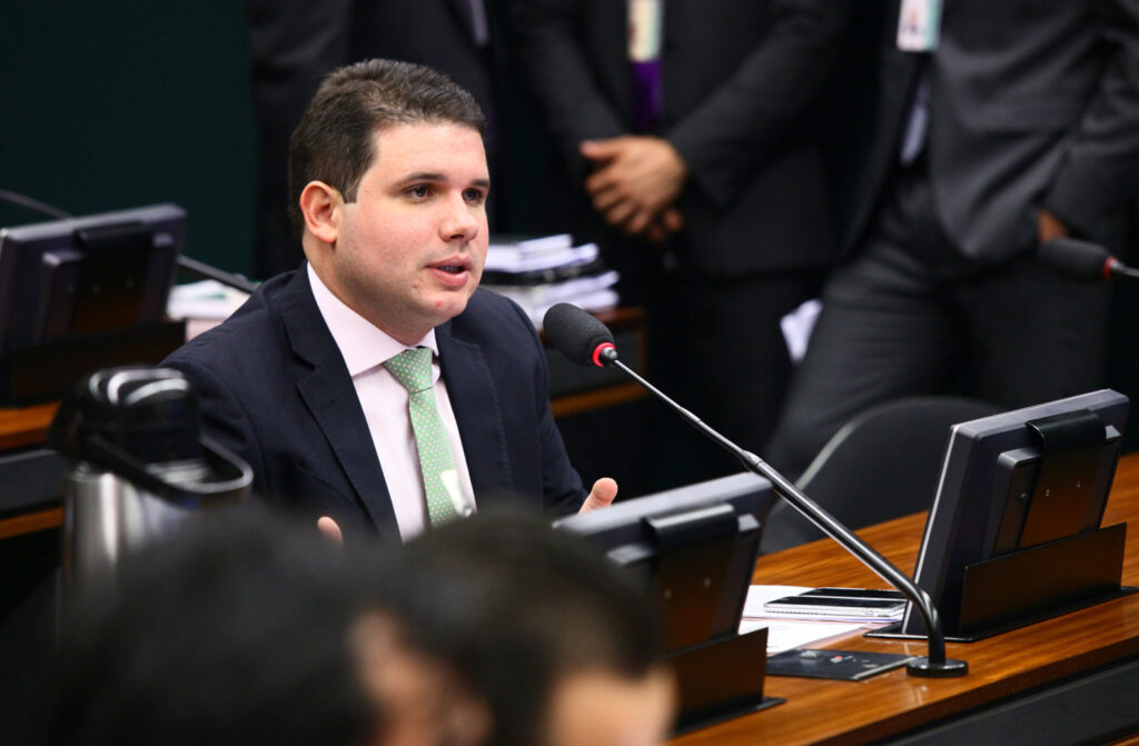 Com relatoria de Hugo Motta, Câmara aprova criação de cinco novas comissões permanentes