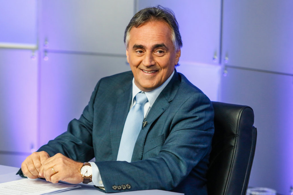Luciano Cartaxo cobra retorno do Ensino Integral, desmontado pela gestão Cícero Lucena