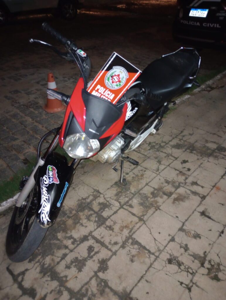 Polícia Militar da cidade de São Bento recupera moto com restrição de roubo
