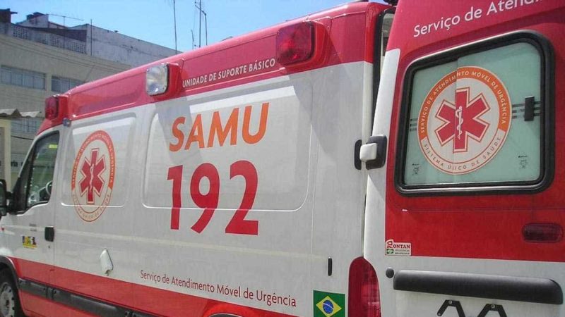 Adolescente é esfaqueado por irmão gêmeo após discussão