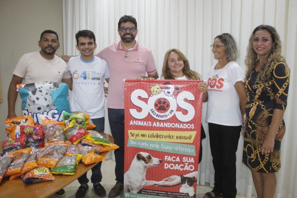 Prefeitura de São Bento doa à ONG que cuida de animais abandonados alimentos arrecadados em evento esportivo do município