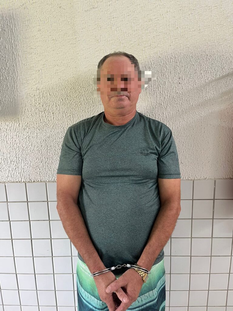 Polícia Civil cumpre mandado de prisão de fogarido da Justiça no Mercado Público do Oitizeiro
