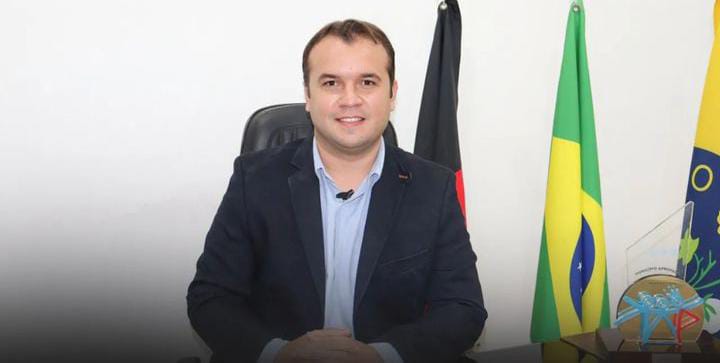 Polícia Federal prende prefeito paraibano suspeito de fraudar licitação