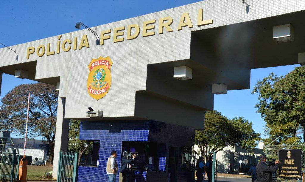 PF investiga desvio de bens utilizando estrutura do Estado brasileiro