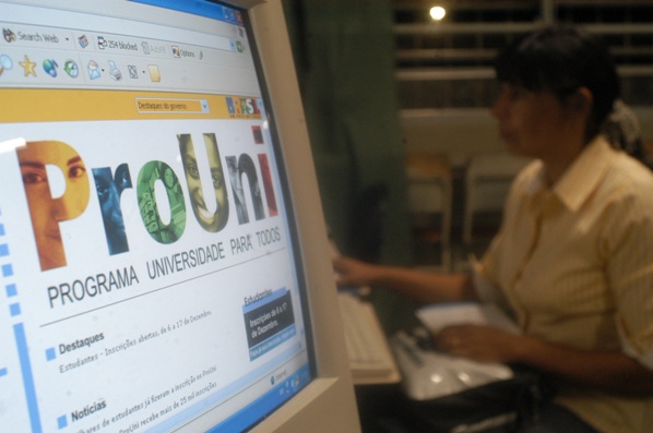 Prouni: termina hoje prazo para comprovar documentos