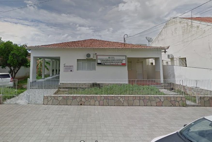 Padrasto é preso suspeito de estuprar criança de dez anos em Pombal; crime foi filmado pela vítima