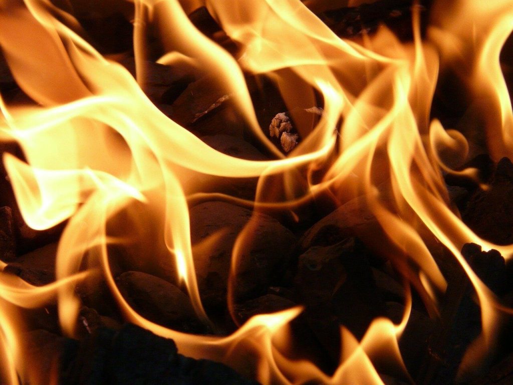 Incêndio destrói fábrica no Sertão da Paraíba