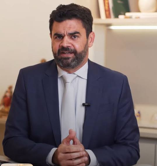 Prefeito Dr Jarques paga segunda parcela do 13° aos servidores de São Bento
