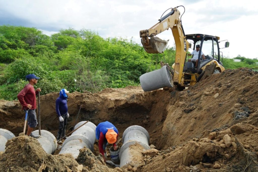 Prefeitura de São Bento faz serviço de drenagem pluvial no São Bento de Baixo, zona rural do município