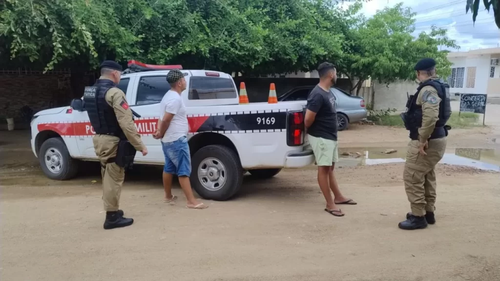 PM prende dupla suspeita de homicídio em Pombal
