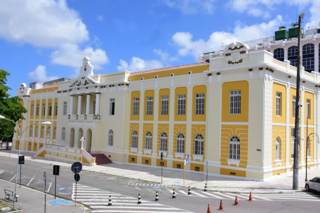 Neta é condenada a mais de 11 anos de prisão por tentar matar a avó, na PB