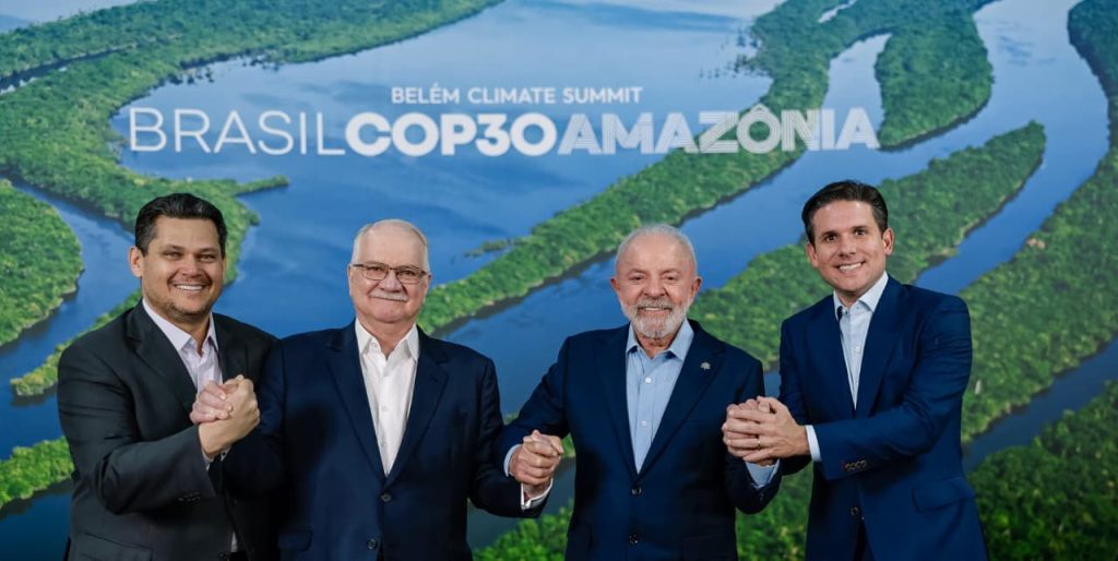 Hugo Motta participa da abertura da Sessão Plenária da Cúpula do Clima na COP 30