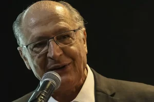 Alckmin elogia suspensão do pagamento de penduricalhos por Flávio Dino
